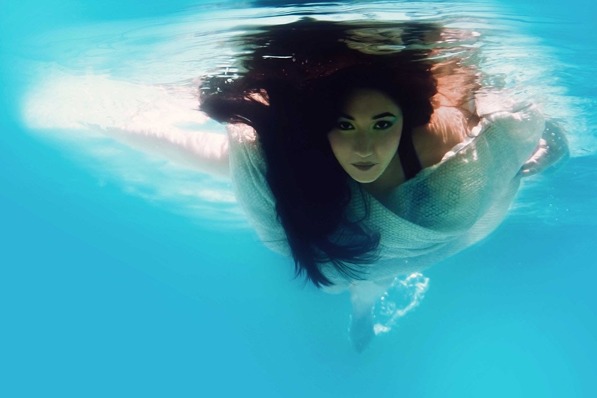 under water photo